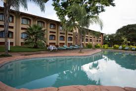 M'kango Golf View Hotel