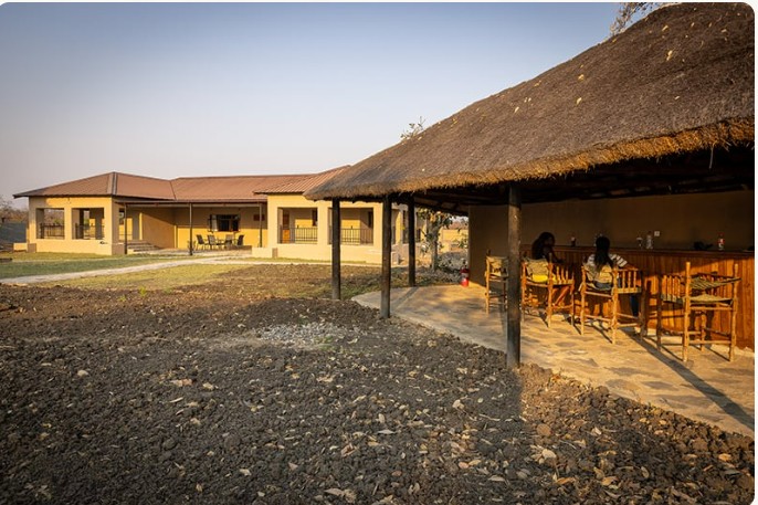 Mangolezya camps and safaris